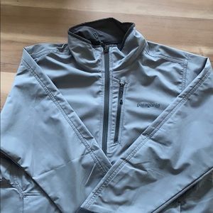 Patagonia windbreaker.  Men’s Large.  Grey